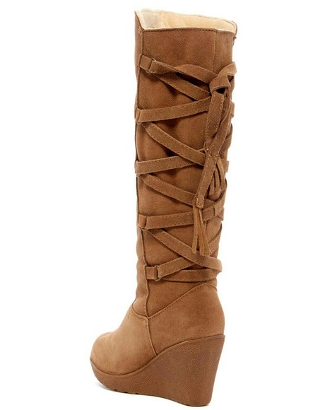 Bearpaw Suede Tan Wedge Boots 